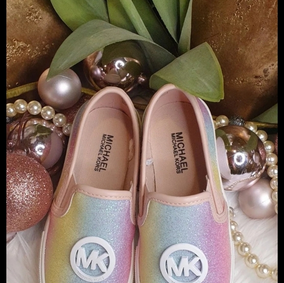 Michael Kors Big Kid Slip on Sneakers - Picture 6 of 10